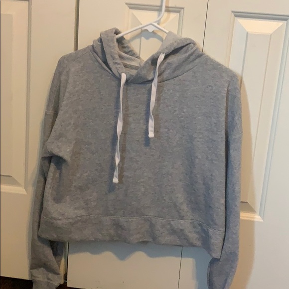 Sweaters - cropped hoodie